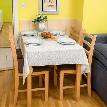 Apartment With Wifi - 6971